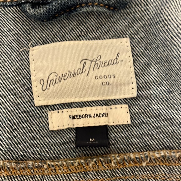 Universal Thread Jean Jacket - Picture 4 of 4